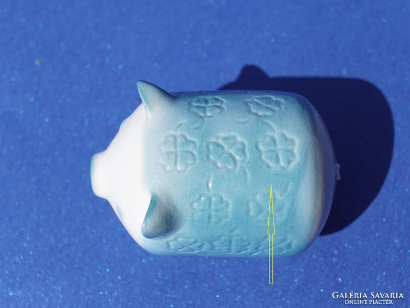 Hibás Aquincum aquazur festésű szerencse malac malacka porcelán figura