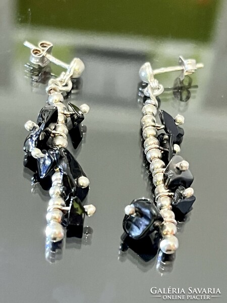 Egyedi ezüst fülbevaló pár, Onix kövekkel