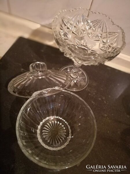 Glass goblet and bonbonnier