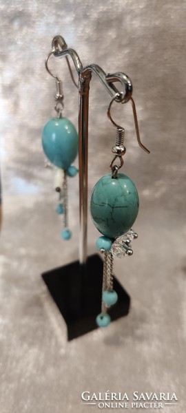 Oval-shaped turquoise decorative dangling earrings