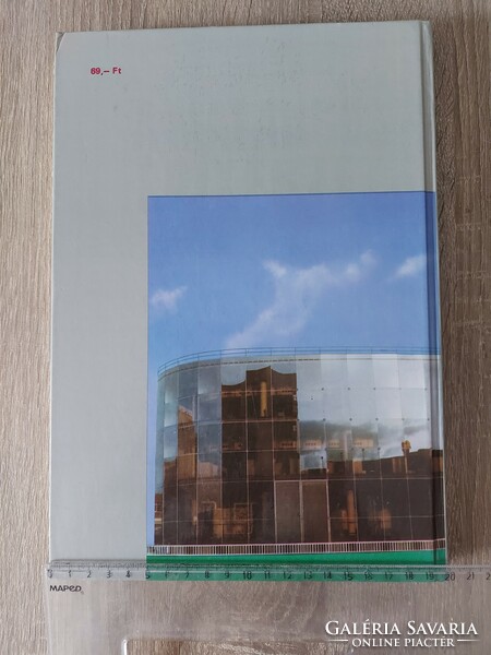 Sutherland Lyall: A mai angol építészet c. könyve képekkel, tervekkel - 540