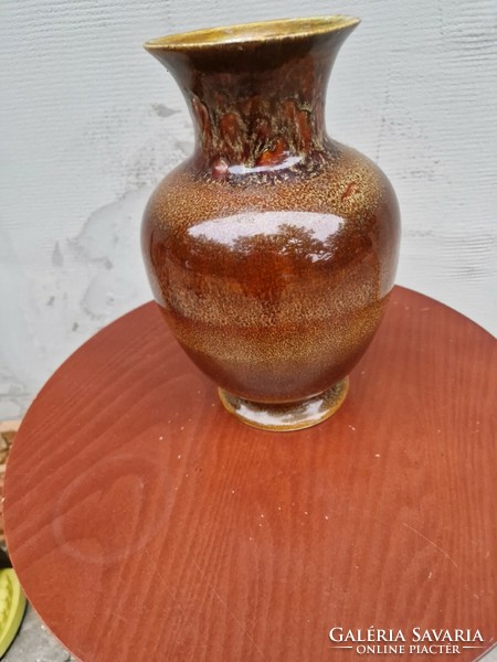 Granite vase brownish 25cm