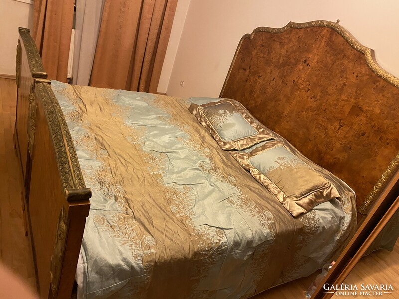 Antik king size bécsi ágy