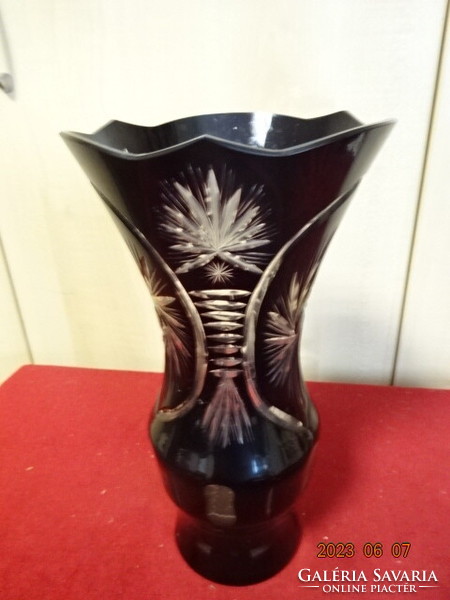 Bordó üveg, kristály váza, magassága 27,5 cm. Jókai.