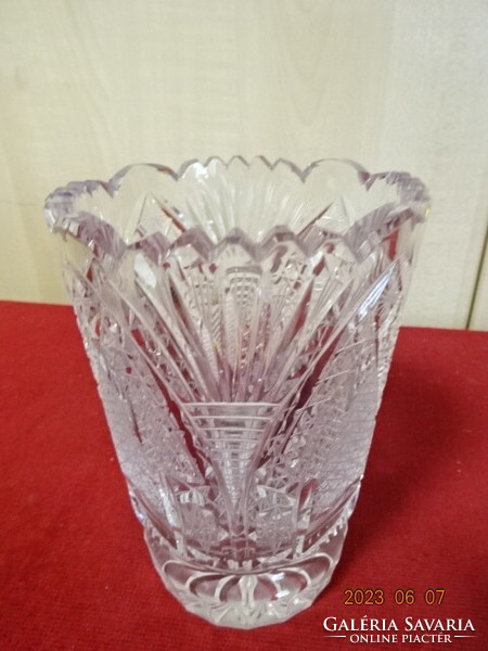 Ajkai kristály váza, magassága 15 cm, felső átmérője 10,5 cm. Jókai.