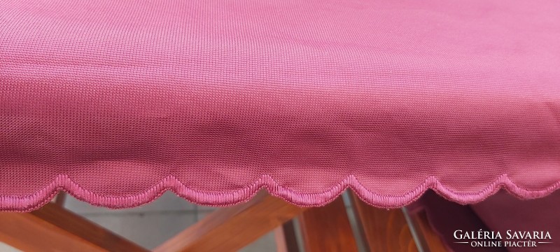 Burgundy tablecloth with riveted edges (srz.113)