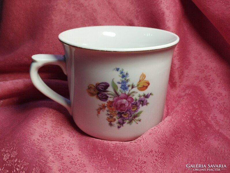 Gyönyörű virágmintás porcelán nagy méretű csésze, bögre