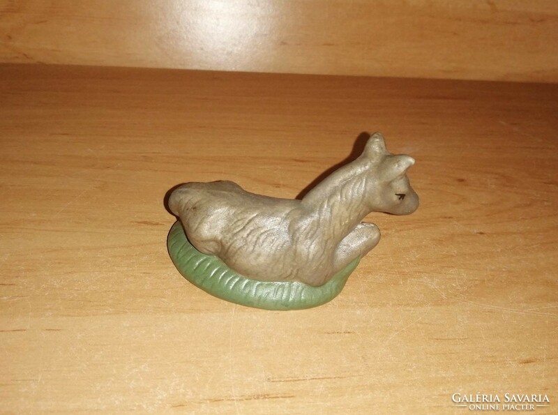 Porcelán ló figura szobor 7 cm hosszú (po-2)