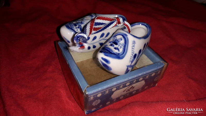 Original Delft Dutch gift boxed pair of porcelain slippers flawless 6 cm according to the pictures
