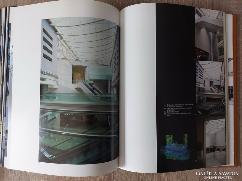 THE CITY IN ARCHITECTURE építészeti könyv- képekkel, leírásokkal - angol nyelvű könyv - 553
