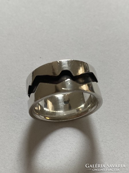 Modern ezüst gyűrű