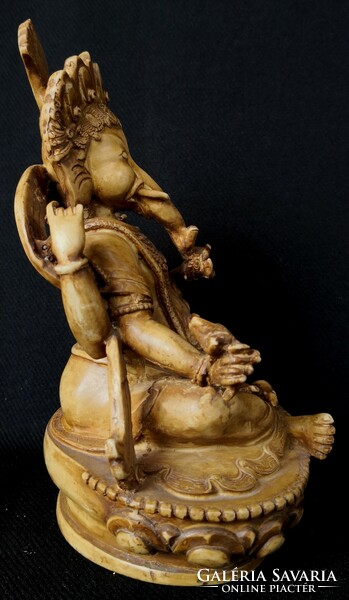 Dt/249 – large bone-colored, polyresin ganesha statue