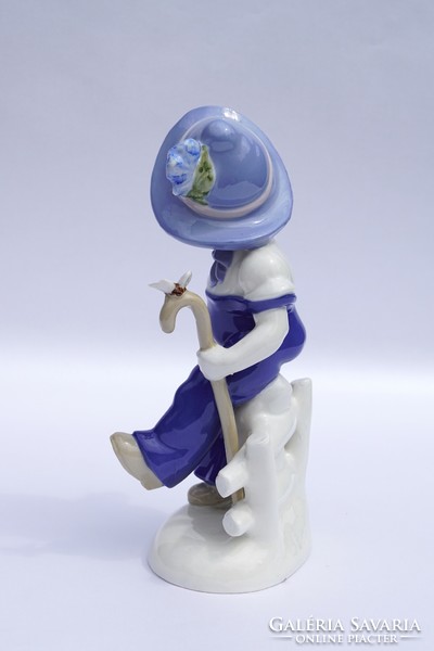 German porcelain figurine gdr lippelsdorf hilla peyk wanderer boy