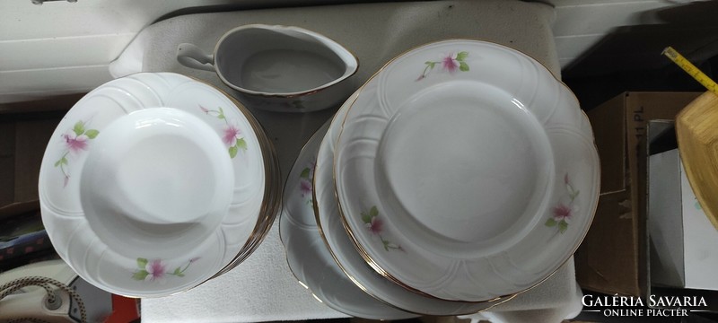Apulum Romanian porcelain 12-person tableware elements