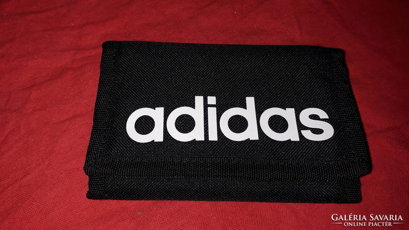 Never used wallet adidas essentials wallet ht4741 black/white flawless according to the pictures