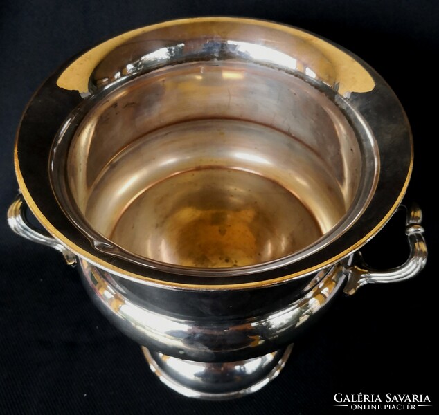 Dt/258 - thick silver-plated antique cavalier champagne cooler bucket