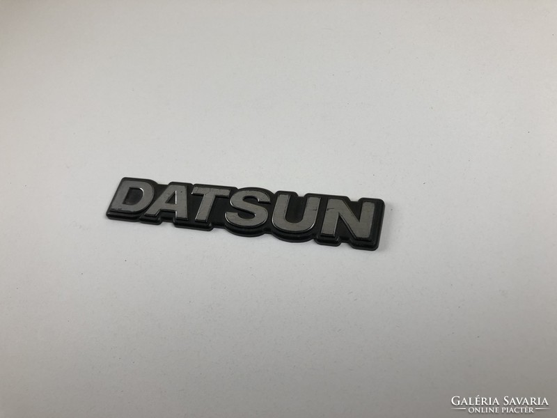 Datsun inscription 1980s, logo logo original factory oldtimer vintage vehicle