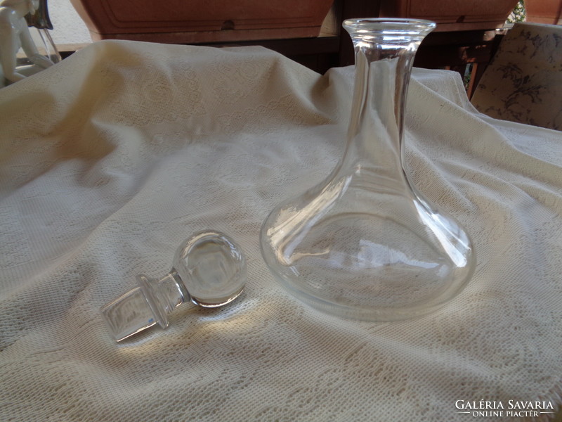Antique liquor bottle, 27 cm, with a nice ball-headed stopper, which is 5.5 cm