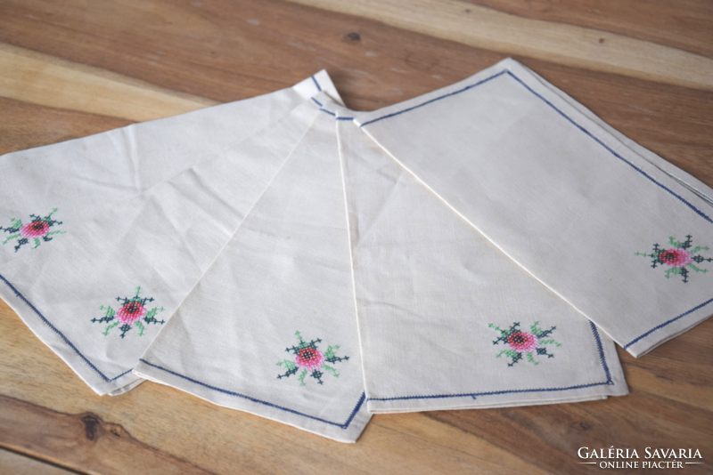 Old antique uninitiated hand-embroidered napkin set rose pattern azure 5 pcs 23 x 23