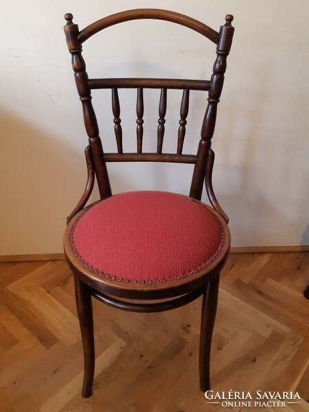 Thonet szék (pálcikás-kárpitozott)