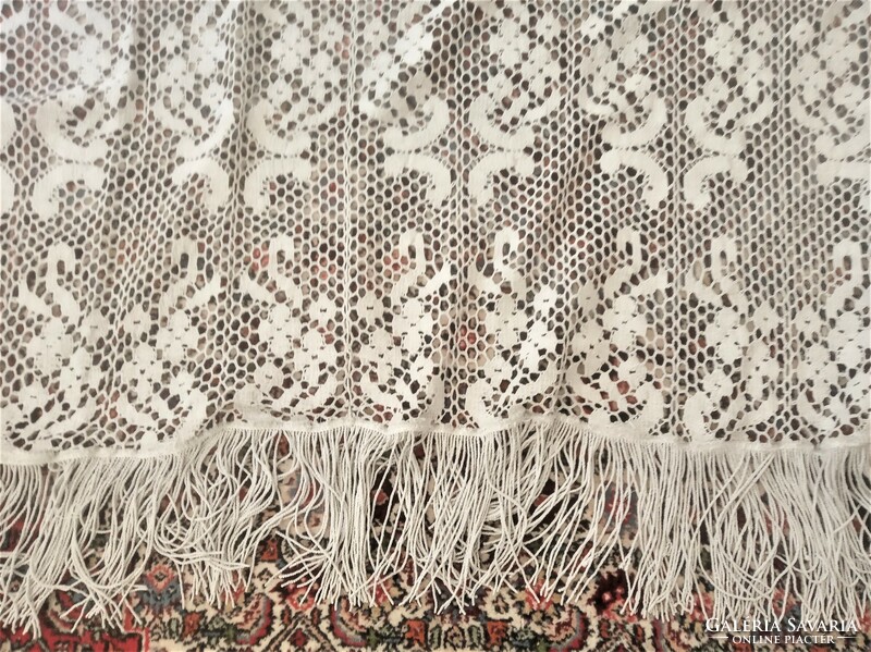 Antique lace curtain - 280x285 cm