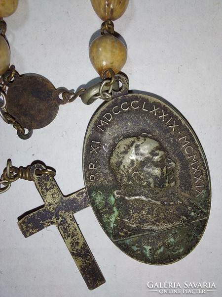 Antique rosary with pendant depicting Pope Pius xi (free delivery)