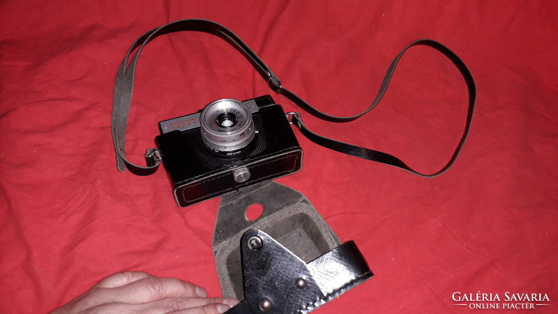 Antique cccp lomo - smena 8m camera with leather case and strap as shown in the pictures