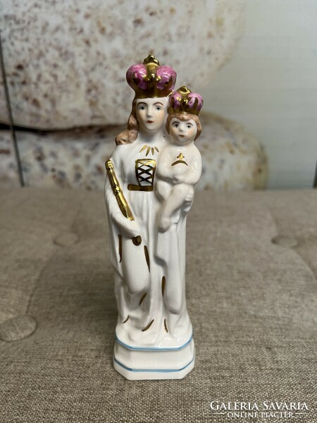 Chariot made in Hungary ceramic saint figure a46