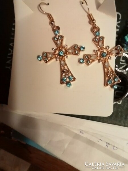 Beautiful noble steel earrings 4.5 cm long with a blue stone cross