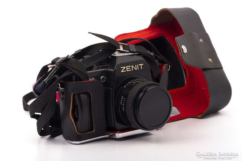 Zenit122 fényképezőgép és Auto-Beroflex MC 2.8/28 Tomioka objektív.