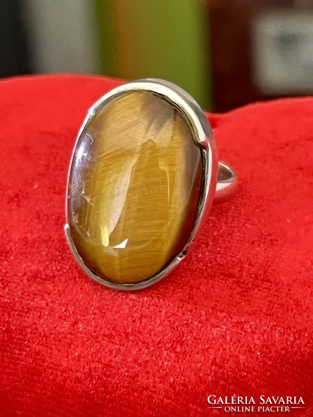 Art-deco Stílusú, ezüst gyűrű, nagy tigrisszem kővel
