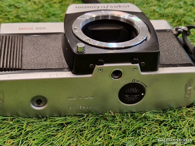 Mamiya sekor msx 500, 35mm SLR film camera frame for parts or repair.