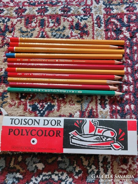 Retro graphite pencils in a box