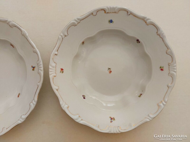 Régi Zsolnay porcelán mélytányér apró virágos barokk tányér 2 db