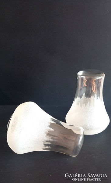 2 glass lamp shades negotiable art deco design