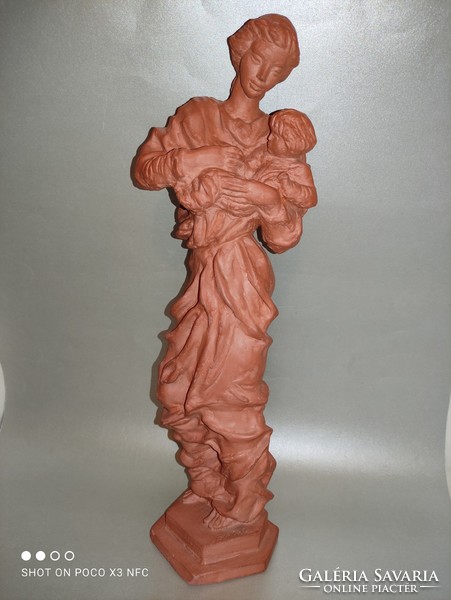 For Mother's Day! A 42 cm terracotta ceramic statue of a demanding Valian mother with her child, marked