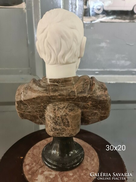 Small marble bust, male figure