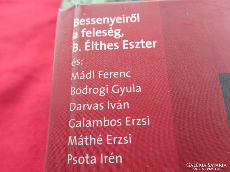My husband, the comedian Ferenc from Bessenye, is written about by his wife and others. Bessenyei Ltd. 2004.