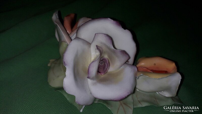 Very nice aquincum porcelain triple rose figure ornament 11 x 9 cm according to the pictures