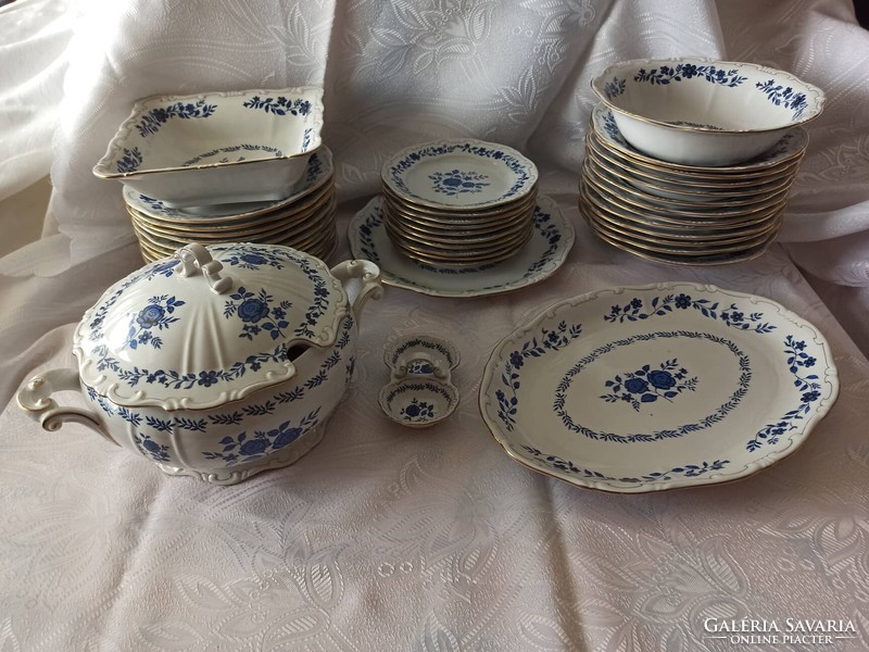 Rare, almost complete, 12-person Zsolnay dinner, dessert, coffee and tea set