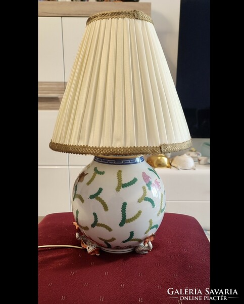 Herend porcelain lamp with a poisson pattern, with a shade at a discount.