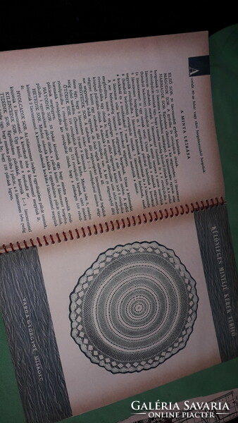 1961.Kelemen Zsuzsa -Saját mintám horgolókönyv kézimunka könyv GYŰJTŐI ! a képek szerint MINERVA