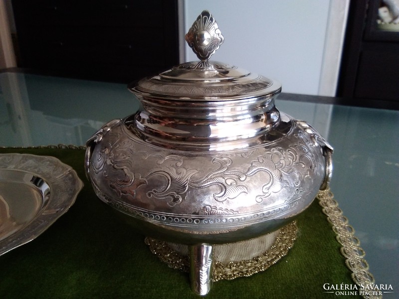 Thickly silver-plated sugar bowl and bowl with beautiful goldsmith work, together!