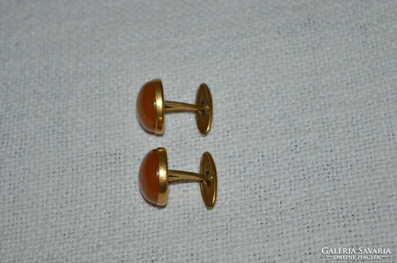 Marked gilded amber cuff 01