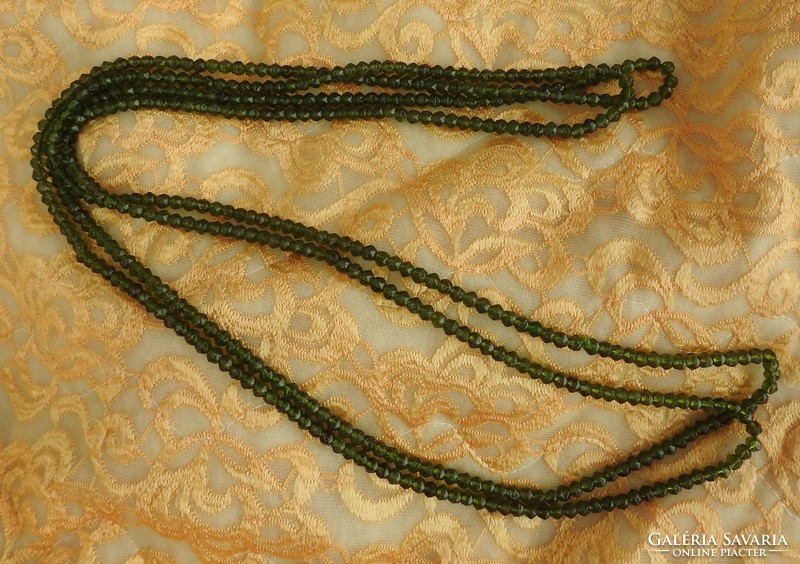 Vintage poison green glass pearl necklace - pearl necklaces