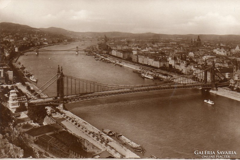 BP - 022 "Budapest - Te csodás" a 30-40-es évekből ---  Látkép az Erzsébet híddal