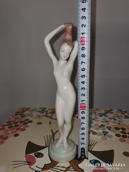 Aquincum porcelain statue female nude 22 cm