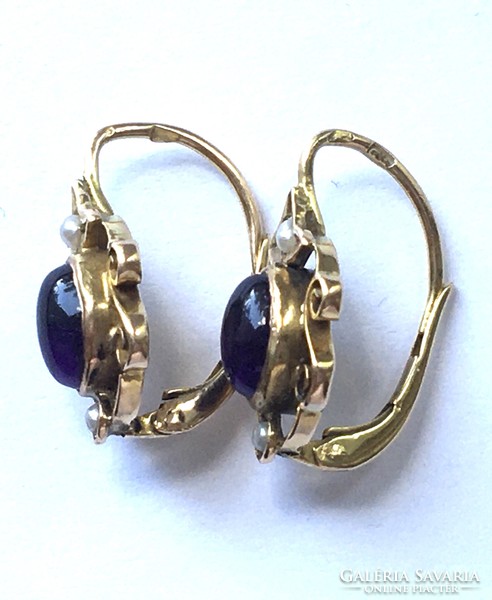 Antique Art Nouveau gold earrings with amethyst pearls