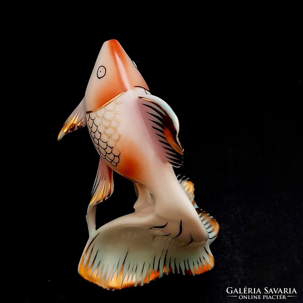 Raven house porcelain fish