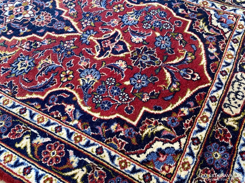 Iran keshan Persian carpet 130x70cm